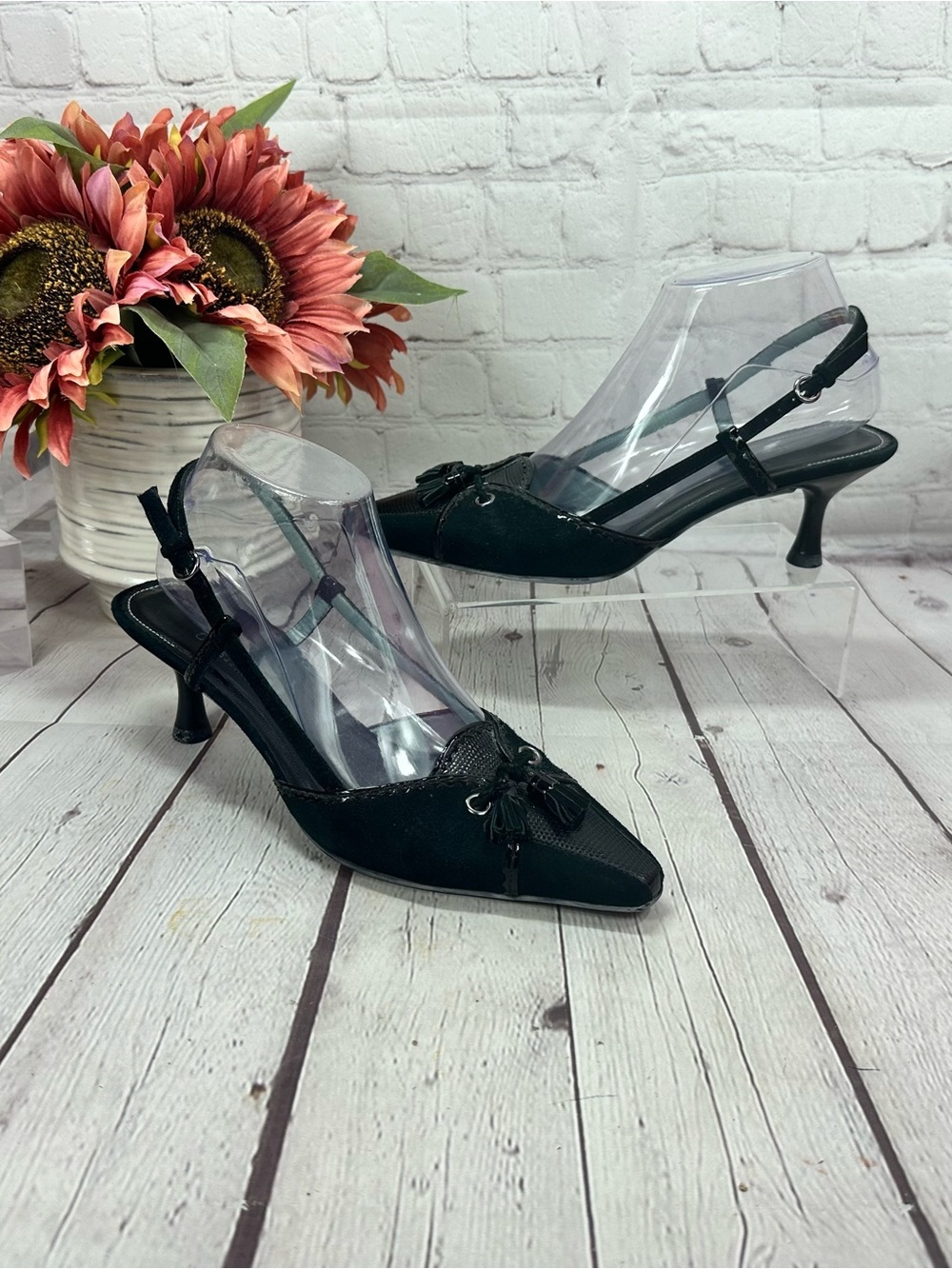Cole Haan Black Pointed leather Slingback Kitten Heels women 7 B tassel office
